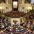 El Congreso rechaza una iniciativa legislativa popular que propone eliminar las “prebendas” de los políticos