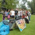 Dos adolescentes organizan la limpieza de un río ante la pasividad de los políticos