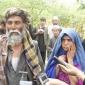 Mujer afgana se rebela contra una tradición que exige su muerte