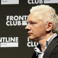 Cómo puede Assange salir de la embajada de Ecuador