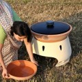 Un simple y bello horno hace potable el agua salada