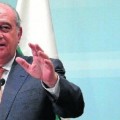 El ministro del Interior acusa a Mayor Oreja de "servir a la estrategia de ETA"