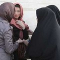 Clérigo iraní atacado por mujer a la que recriminó ir cubierta de forma inapropiada (ENG)