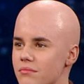 4chan engaña a fans de Justin Bieber para que se afeiten la cabeza [ENG]