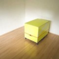 La caja amarilla