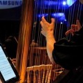 La Filarmónica de Bruselas sustituye las partituras por tabletas