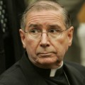 Cardenal Roger Mahony: Perdono a aquellos que están enojados conmigo por encubrir la violación de niños (eng)