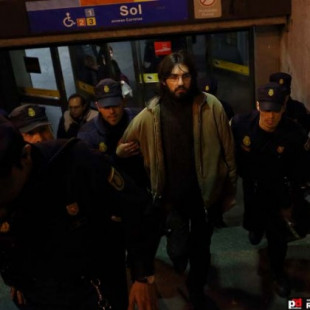 En el país de los policías: Relato de un detenido en la comisaría de Moratalaz
