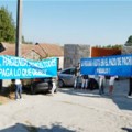 Miembros de NNGG del PP de Galicia haciendo un escrache ante la casa de Manuel Vázquez, del PSOE. [Hemeroteca]
