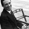 "La mirada del odio" capturada en dos retratos de Goebbels por un fotógrafo judío (ENG)