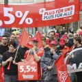 400.000 trabajadores alemanes de la metalurgia, en huelga por bajos salarios