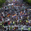 Una marea ciudadana rechaza en las calles las recetas de la troika