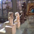 Jefes del museo de Manchester desconcertados por antigua estatua egipcia que gira sobre sí misma [ENG]