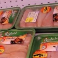 Escándalo en China por la venta de pollo caducado hace 46 años
