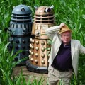 Un fan de Doctor Who crea un laberinto con forma de Dalek gigante en un campo de maíz [ENG]