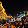 Cientos de manifestantes bloquean el Parlamento búlgaro