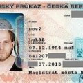 El pastafariano checo no podrá llevar el colador en la cabeza en su foto de carnet