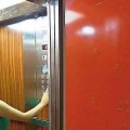 Un hombre muere tras quedar atrapado tres horas en un ascensor