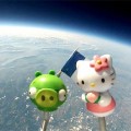 Padre envía los juguetes de sus hijos al espacio grabando el viaje entero [ENG]