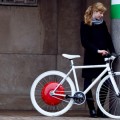 La rueda inteligente que convierte cualquier bicicleta en eléctrica