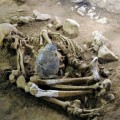 Hallan cuerpos inhumados hace 6.400 años según un rito desconocido en la Península Ibérica