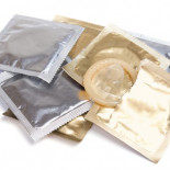Bill Gates dona 100.000 dólares para crear un condón de grafeno