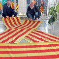 El Govern fija la lista de símbolos no permitidos: de banderas de otras regiones a canciones y pintadas