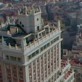Edificio España gana la batalla al Santander: el documental ya puede verse