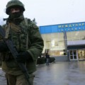 Hombres armados toman el aeropuerto de Crimea