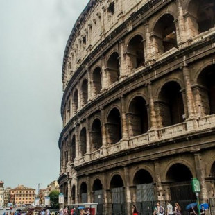 Roma se tambalea al borde de la quiebra al estilo de Detroit
