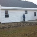 Unos 80 amish levantan una casa y la mueven de sitio (ENG)
