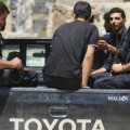 Toyota Hilux, la furgoneta preferida del Ejército Libre Sirio y los talibanes [ENG]