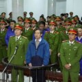 Vietnam condena al pelotón de fusilamiento a un grupo de banqueros corruptos [ENG]