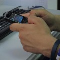 OCU lanza la primera compra colectiva de telefonía móvil para conseguir mejores precios