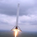 Contempla el primer vuelo del cohete reutilizable Falcon