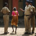 Muere una mujer india quemada viva por su familia política por no pagar la dote matrimonial