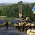 Putin ordena la retirada de sus tropas en la frontera con Ucrania y exige a Kiev que dialogue