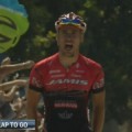 El ciclista español Eloy Teruel celebra la victoria antes de tiempo... y pierde la carrera