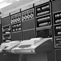 Hacker a los 70: abuelos de la informática moderna que aún pican código a diario