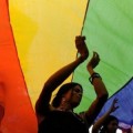La lucha por los derechos de los gays se independiza del feminismo
