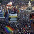 Policías Municipales se infiltraron mimetizados como gays en las marchas del Orgullo