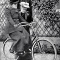 “Cara de bicicleta”, la enfermedad ficticia para disuadir a las mujeres del siglo XIX de andar en bici