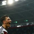 El representante de Özil niega que el jugador haya donado a Gaza la prima por ganar el mundial  [ENG]