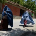 Familia está pensando en matar a su hija de 10 años después de que fuera violada en una mezquita de Afganistán [ENG]