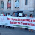 Vecinos de Madrid protestan contra Ana Botella por la cesión al Opus Dei de una finca histórica