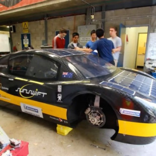 Estudiantes crean batería de coche eléctrico con alcance mayor que la del Tesla Model S