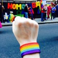 Por las persecuciones en su país, un joven ruso gay pidió asilo en la Argentina
