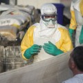 Por qué ningún médico de MSF se ha contagiado en 29 años luchando contra el ébola en África