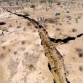 Aparece una enorme grieta de un kilómetro en México
