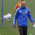 Zidane denunciado por entrenar sin la titulación requerida